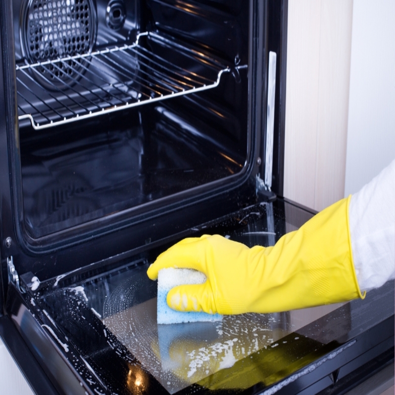 ammonia to clean oven