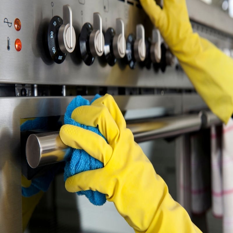 Oven Cleaning with Ammonia